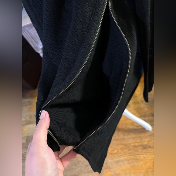 LuluLemon Wrap It Up Sweater - Picture 4 of 8